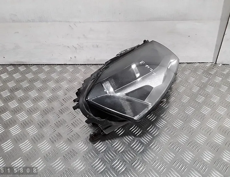 VOLKSWAGEN Passat B8 (2014-2023) Fram höger strålkastare 3ac941006 33502608