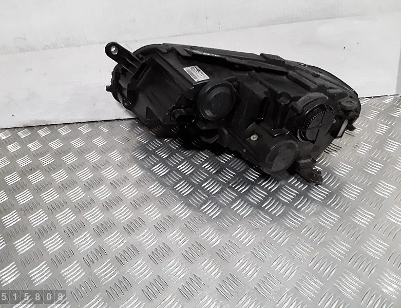 VOLKSWAGEN Passat B8 (2014-2023) Fram höger strålkastare 3ac941006 33502608
