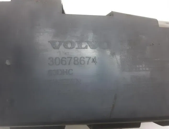 VOLVO XC70 3 generation (2007-2020) Främre förstärkningsstång 30678699,30678674 20538087