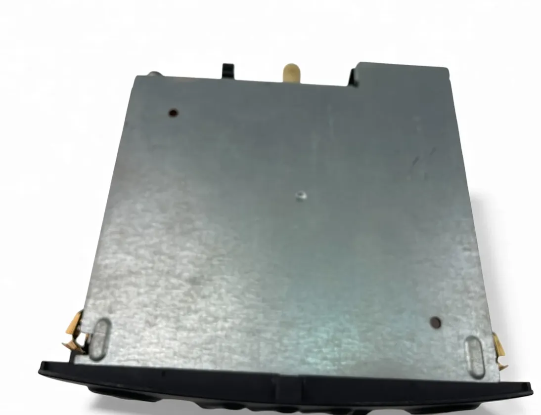 RENAULT Megane 2 generation (2002-2012) Musikspelare utan GPS 8200256141 33537435