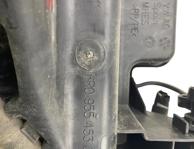 VOLKSWAGEN Polo 5 generation (2009-2017) Fönsterspolartank 6R0955453E,6R0955453G 34914811