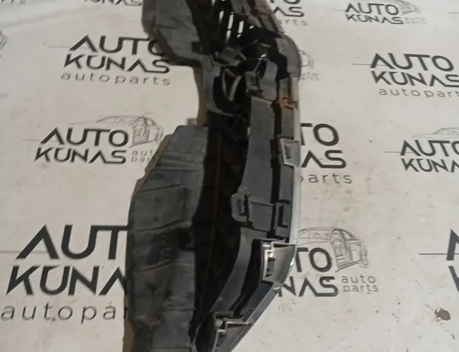 MAZDA 5 1 generation (2005-2010) Främre övre grill C2355071 34984991