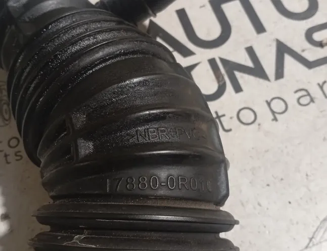 TOYOTA Corolla Verso 1 generation (2001-2009) Lufttillförsel slangrör 17880-0R010 34984986