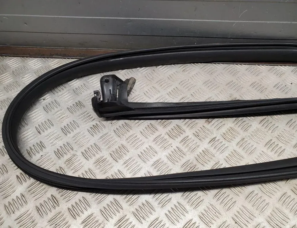 MERCEDES-BENZ E-Class W212/S212/C207/A207 (2009-2016) Bakre vänster dörrfönster A2076700304 33441284