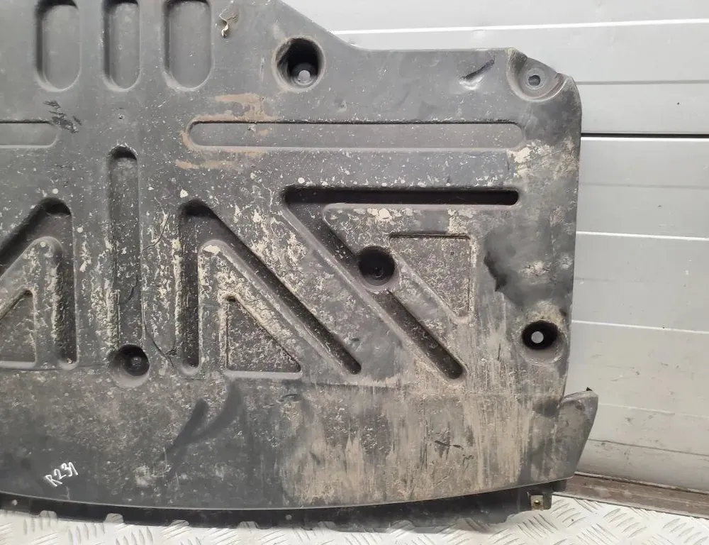 MERCEDES-BENZ SL-Class R231 (2012-2020) Bakre mittenbottenskydd A2316100208 33446809