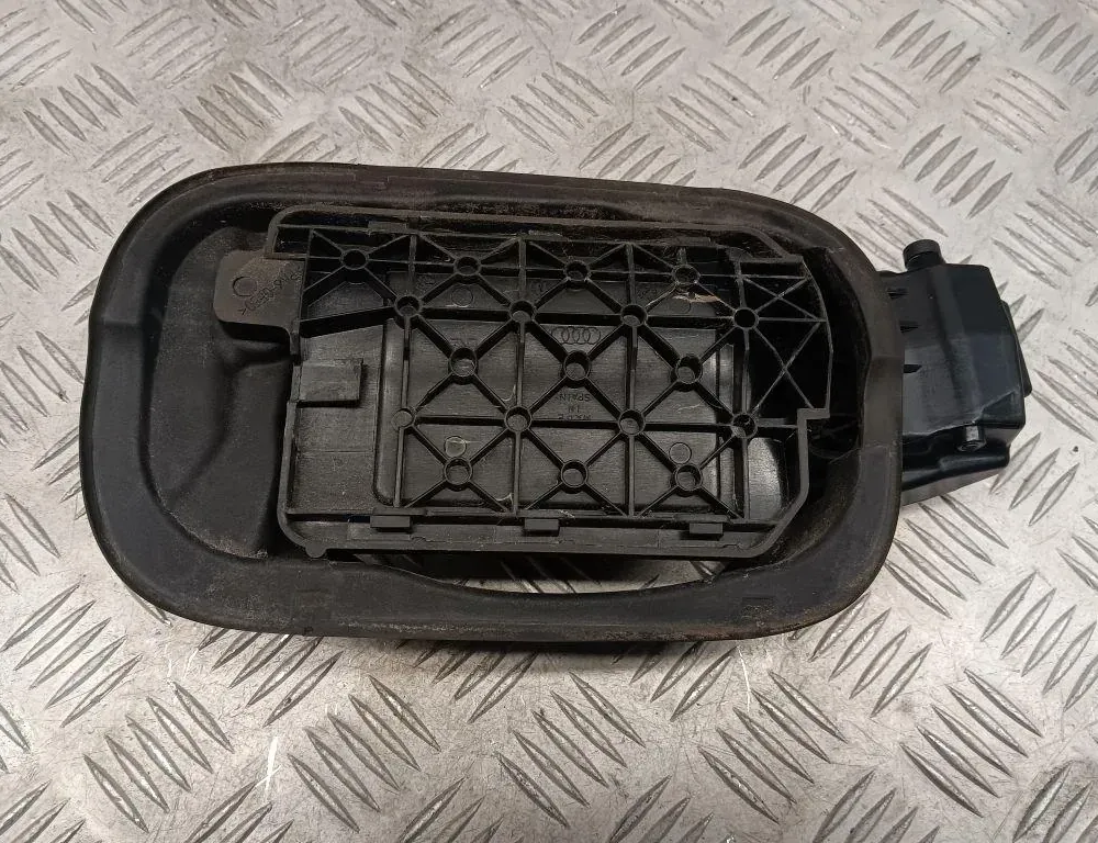 AUDI Q7 4M (2015-2024) Bränsletanklocklås 4L0809999A 33447253
