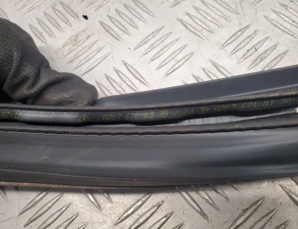 MERCEDES-BENZ E-Class W212/S212/C207/A207 (2009-2016) Bakre vänster dörrfönster A2076390543,A2076700339 33448331