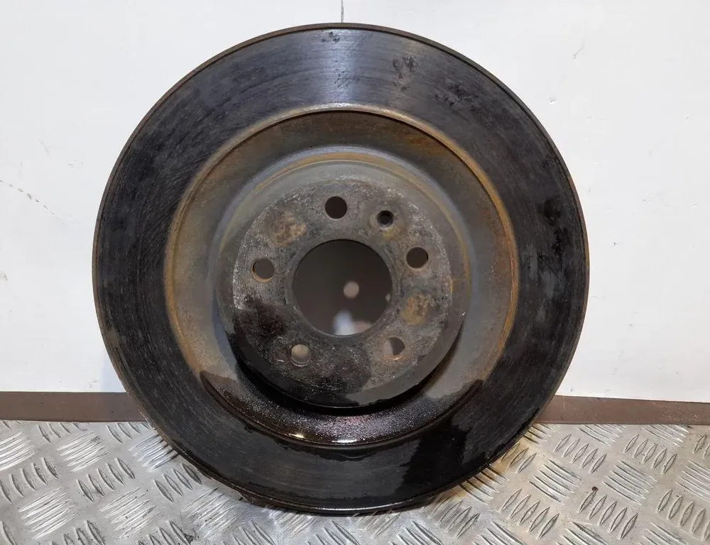 AUDI A8 D2/4D (1994-2002) Vänster bakbromsskiva 33483780