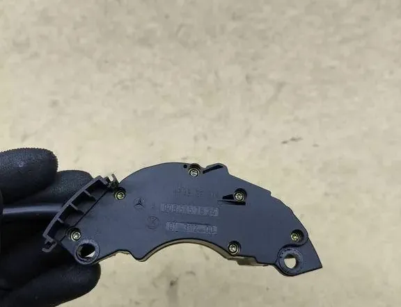 MERCEDES-BENZ E-Class W211/S211 (2002-2009) Farthållarspaksratt A0085452524 33113136