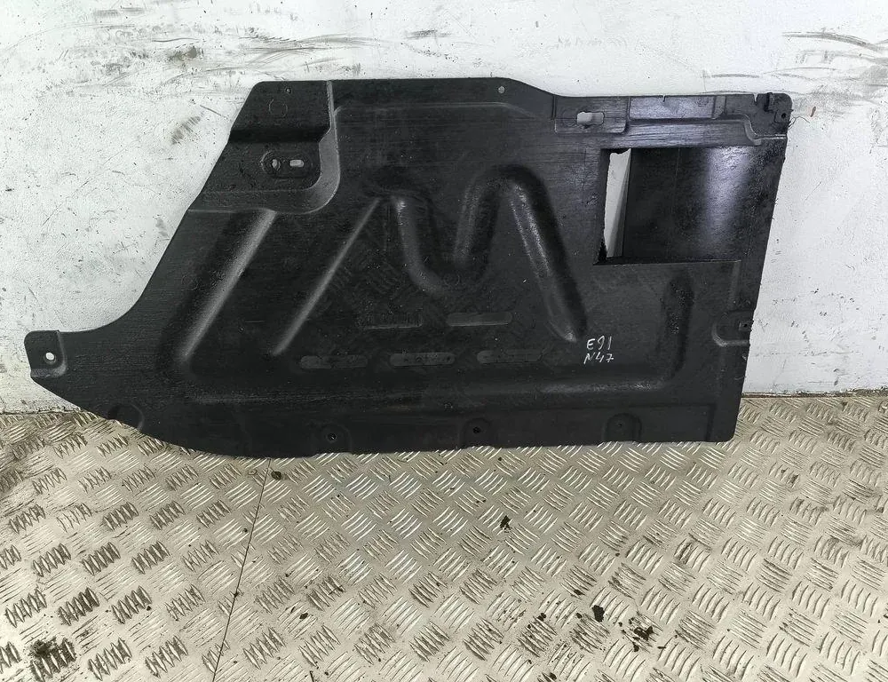 BMW 3 Series E90/E91/E92/E93 (2004-2013) Bakre mittenbottenskydd 7059388 33114612