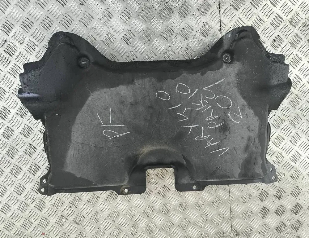 MERCEDES-BENZ C-Class W204/S204/C204 (2004-2015) Motorkåpa A2045203223 33116406