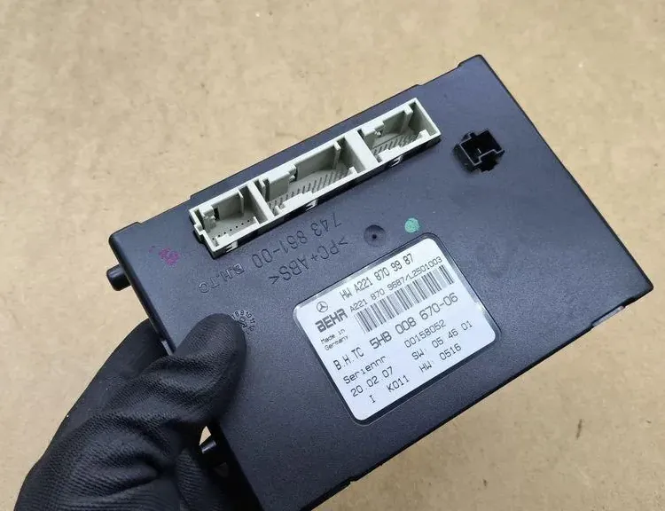 MERCEDES-BENZ S-Class W221 (2005-2013) Andra styrenheter 33118026