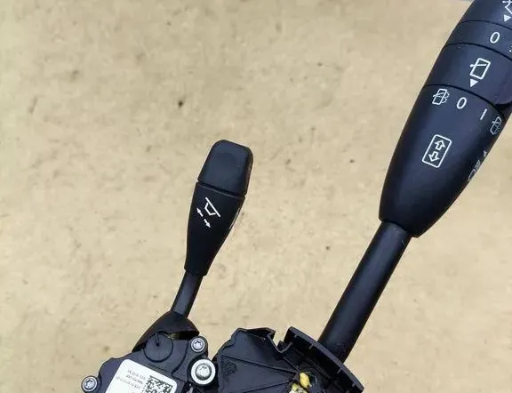 MERCEDES-BENZ E-Class W211/S211 (2002-2009) Vrid omkopplarvredet A1715402445 33127672