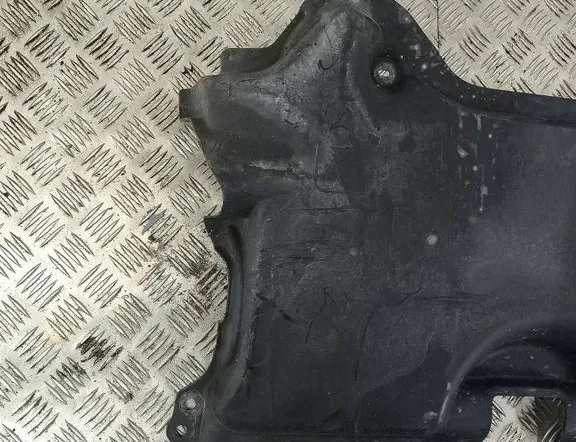 MERCEDES-BENZ C-Class W204/S204/C204 (2004-2015) Motorkåpa A2045203223 33133948