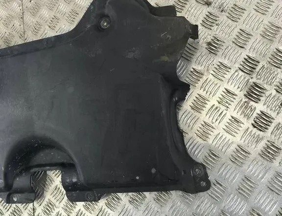 MERCEDES-BENZ C-Class W204/S204/C204 (2004-2015) Motorkåpa A2045203223 33133948