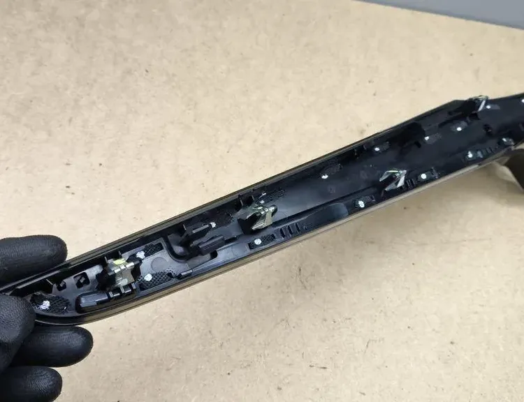 MERCEDES-BENZ C-Class W205/S205/C205 (2014-2023) Panelbeklädnad sköld A2056800771 33158492