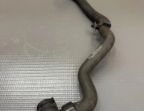 PEUGEOT 508 2 generation (2018-2023) Kylvätskeslangrör 9822199280 33143155