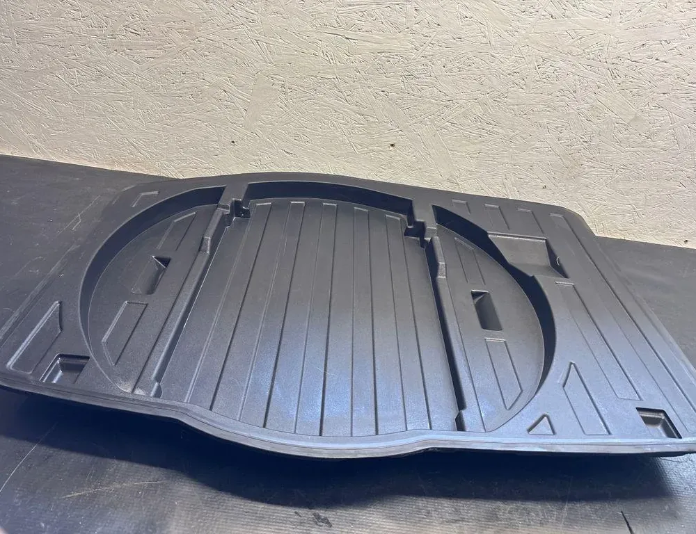 AUDI A6 C6/4F (2004-2011) Trim för reservhjulssektion 4G9863547 33146626