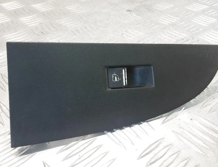 SEAT Leon 2 generation (2005-2012) Bakre höger dörrfönsterkontrollbrytare 1P1867172 28416461