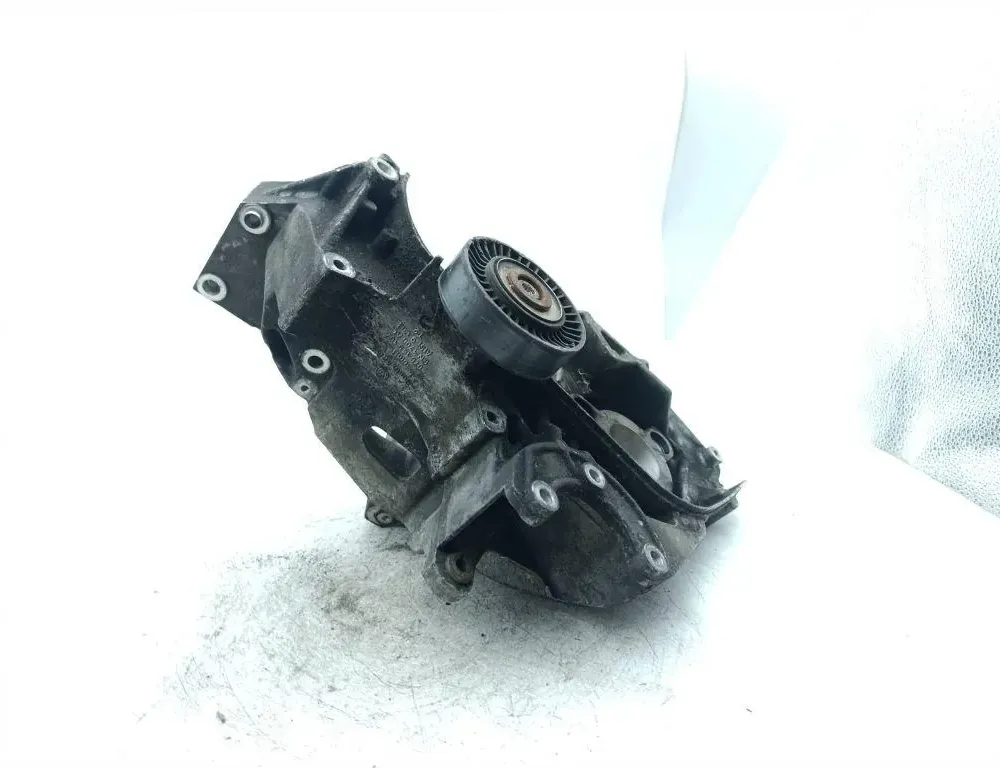 VOLKSWAGEN Crafter 1 generation (2006-2016) Generatorfäste 076145167 33395035