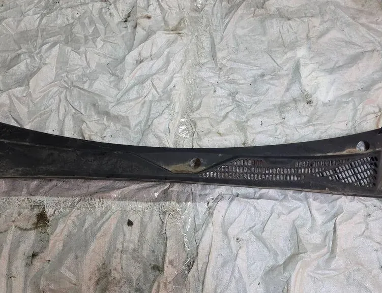 VOLKSWAGEN Amarok 1 generation (2010-2022) Trim för främre torkarkåpa 2H1819403 34250109