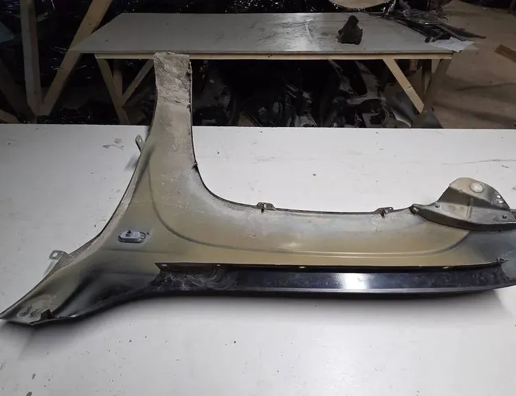 VOLKSWAGEN Amarok 1 generation (2010-2022) Främre högerskärm 34250254