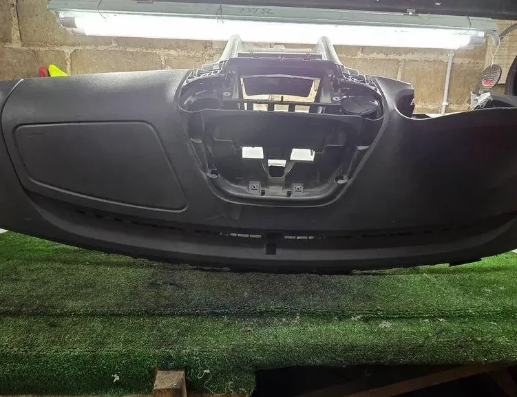 VOLKSWAGEN Amarok 1 generation (2010-2022) instrumentbräda 2H1857052D,000646824 34250105