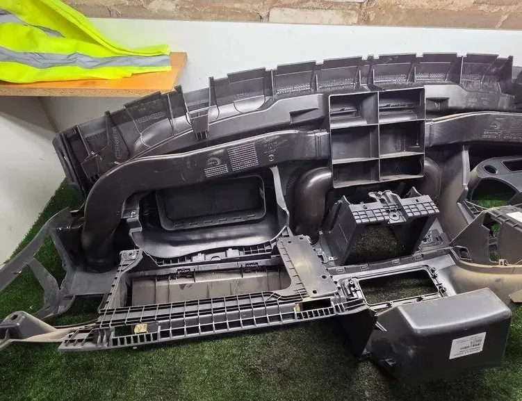 VOLKSWAGEN Amarok 1 generation (2010-2022) instrumentbräda 2H1857052D,000646824 34250105