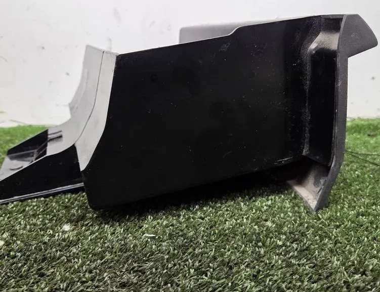 VOLKSWAGEN Amarok 1 generation (2010-2022) Andra trimdelar 6Q0882602A 34249542