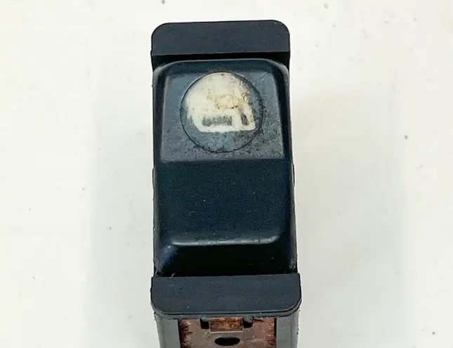 MERCEDES-BENZ SL-Class R107, C107 (1971-1989) Främre höger dörrfönsterbrytare A0028203510,0028203510 34922647