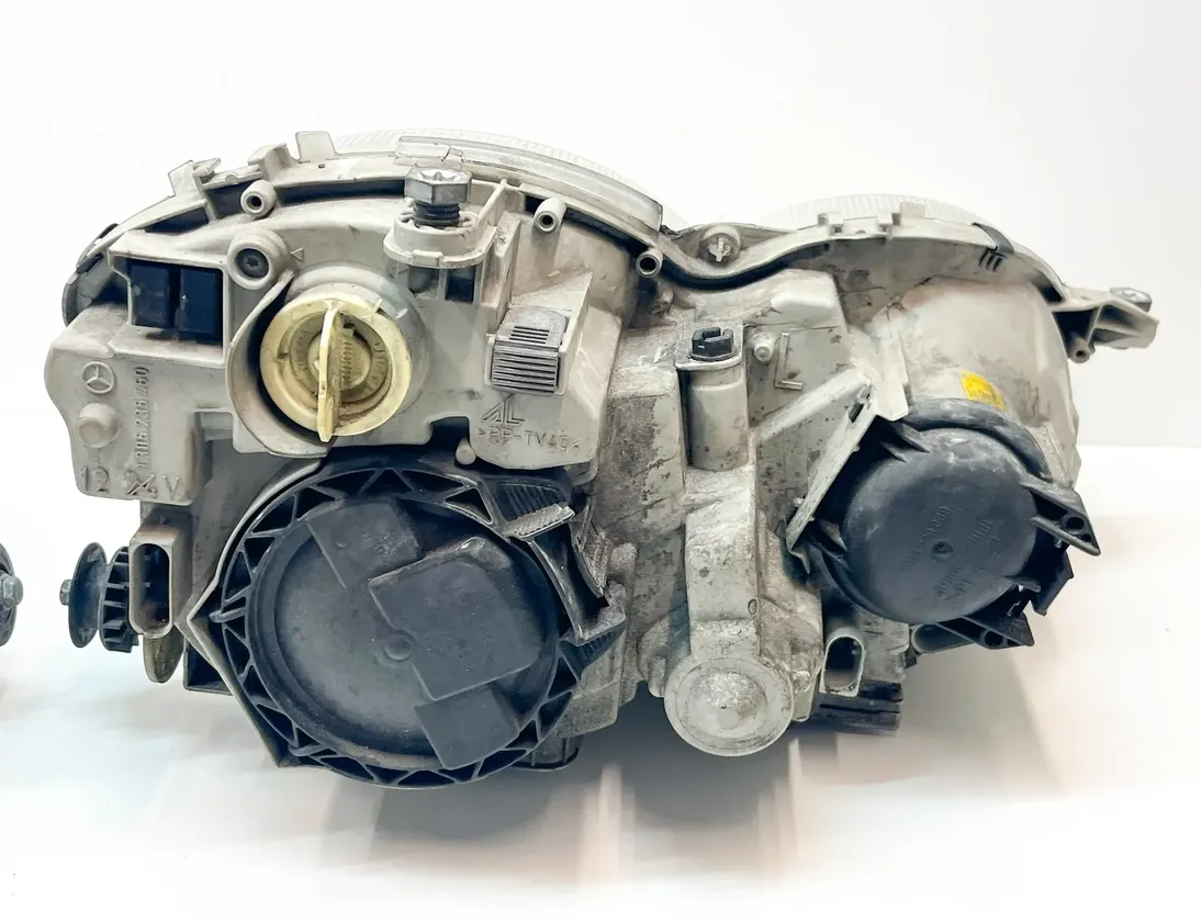 MERCEDES-BENZ SL-Class R230 (2001-2011) Framljusset 0302485075,0302485076 33379414