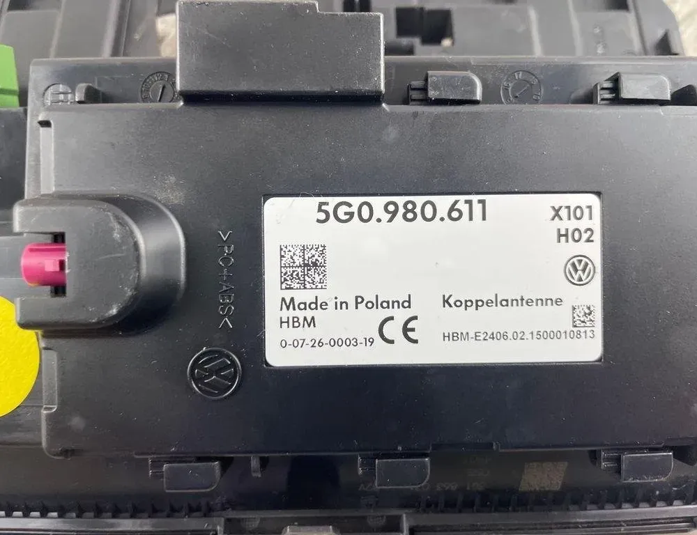 VOLKSWAGEN Passat B7 (2010-2015) Låda 5G0980611 31594825