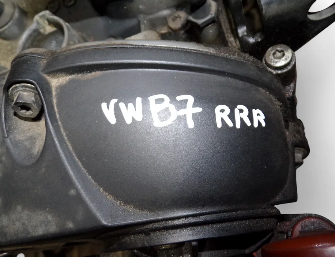 VOLKSWAGEN Passat B7 (2010-2015) Motor CCZ,CCZB 33481838