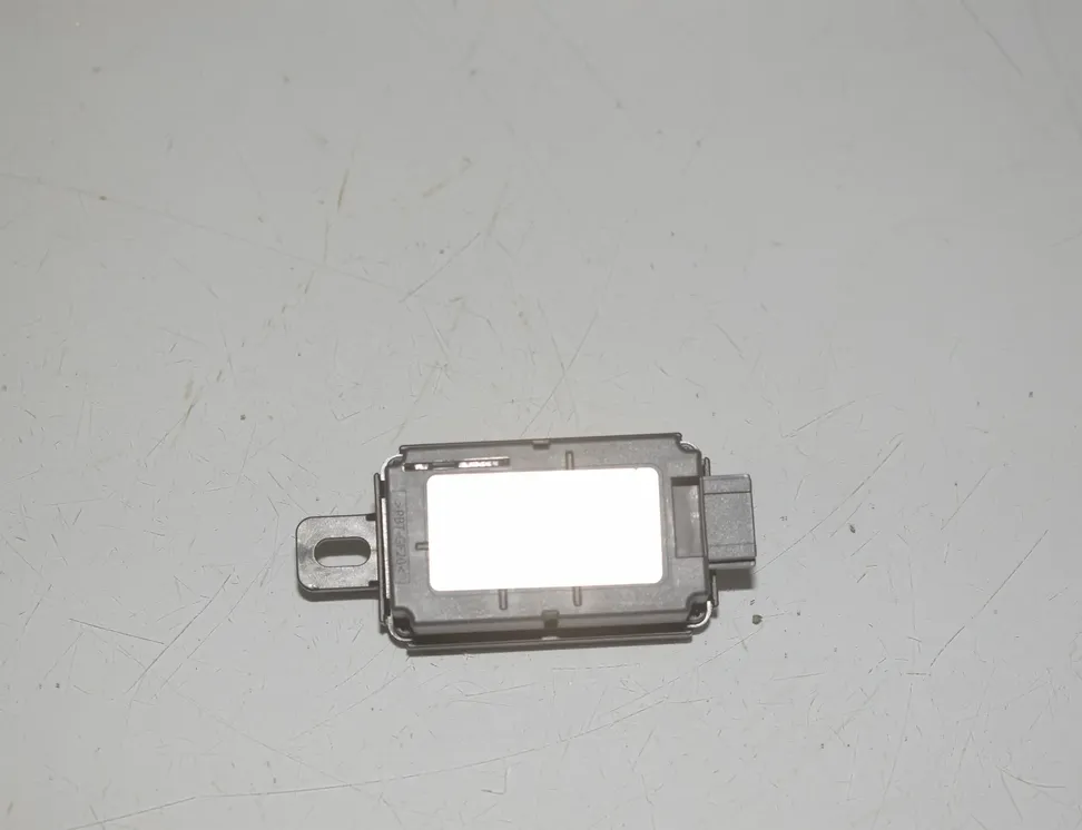 BMW i4 1 generation (2021-2024) Andra styrenheter 7928682,61357928682,7928660,61357928660,7928684,61357928684,7928690,61357928690 33351367