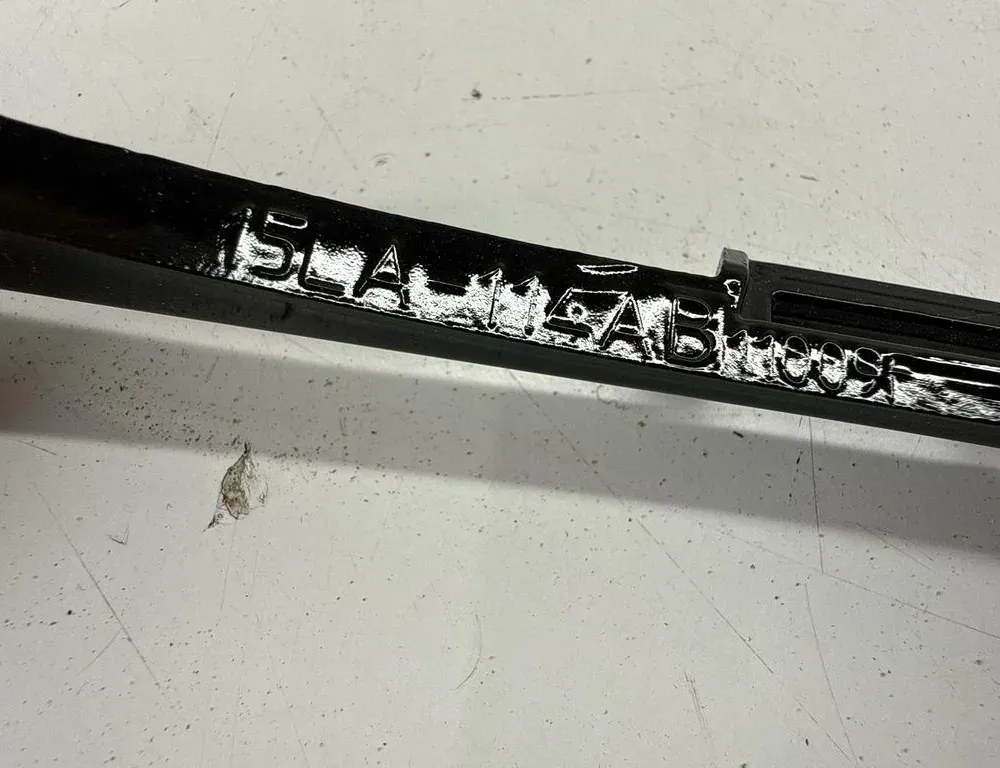 DODGE Challenger 3 generation (2008-2024) Främre höger strålkastarlist 68259052AB 34985524