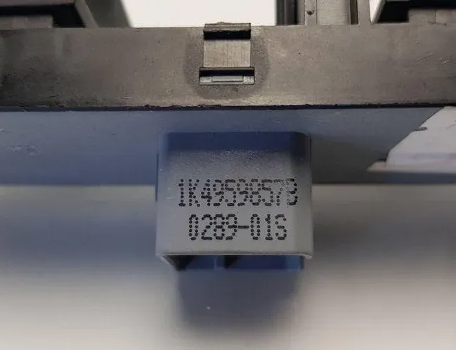 VOLKSWAGEN Golf 5 generation (2003-2009) Vänster bakdörr fönsterkontrollbrytare 1K4959857CREH,1K4959857B 31085296