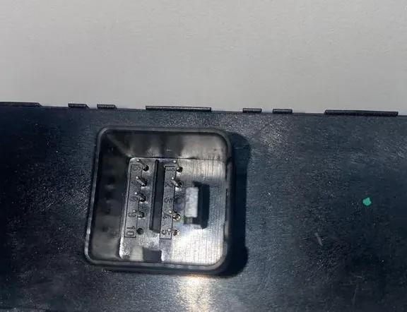 VOLKSWAGEN Passat B6 (2005-2010) Bakre höger dörrfönsterkontrollbrytare 1K4959857CREH,1K4959857B 34979737