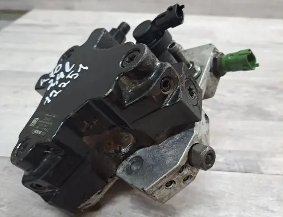 VOLVO V70 3 generation (2007-2020) Bensinpump 30756125,0445010111,55420 34971291