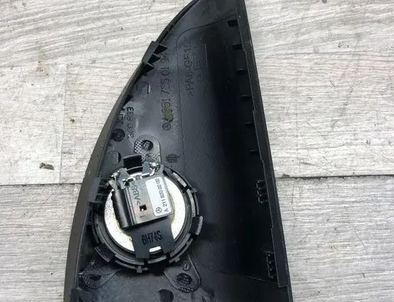 MERCEDES-BENZ R-Class W251 (2005-2017) Höger främre dörrhögtalare A2517250194 34982757