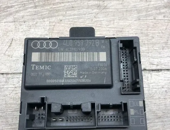AUDI Q7 4L (2005-2015) Styrenhet för bakre höger dörr 4L0959792B 34980276