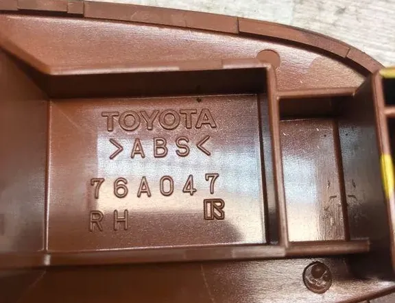 TOYOTA Previa 3 generation (2006-2019) Bakre höger dörrfönsterkontrollbrytare 76A047 34983879
