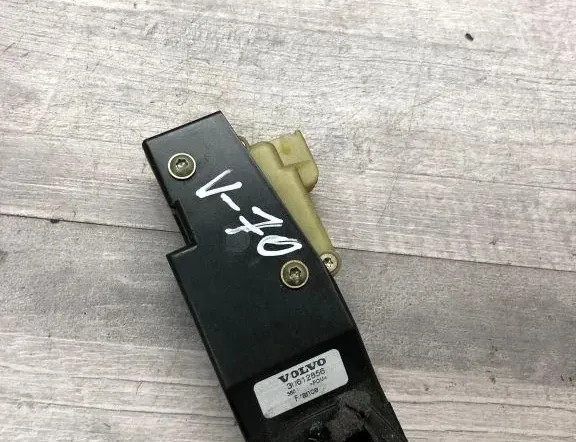 VOLVO V70 3 generation (2007-2020) Bränsletanklocklås 30612856 34972168