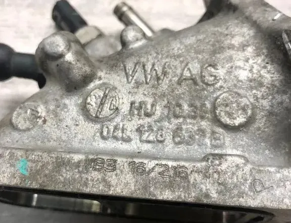 SKODA Octavia 3 generation (2013-2020) Ytterligare inre motordelar 04L128652B 34980928