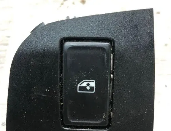 SKODA Octavia 3 generation (2013-2020) Bakre höger dörrfönsterkontrollbrytare 5E0959855A 34983236
