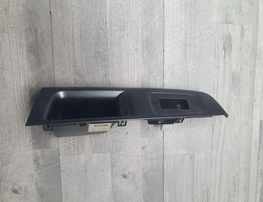 SUBARU Forester SH (2007-2013) Bakre höger dörrfönsterkontrollbrytare 94266FG500 34982831