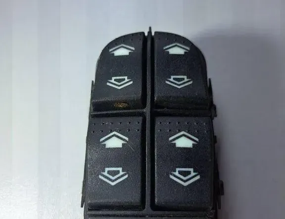 FORD Focus 1 generation (1998-2010) Bakre höger dörrfönsterkontrollbrytare 98AB14A132DF 34982270