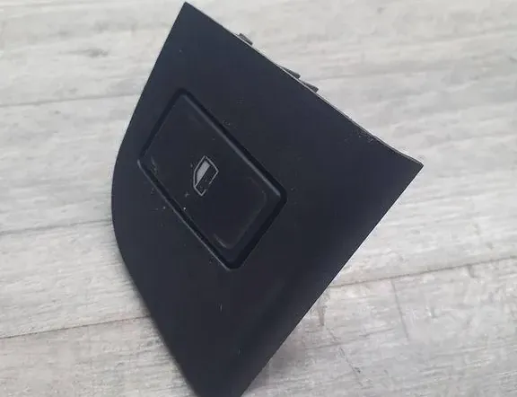 SKODA Octavia 3 generation (2013-2020) Bakre höger dörrfönsterkontrollbrytare 5E0959855,B54114 34979557