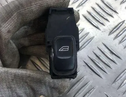 VOLVO S60 1 generation (2000-2009) Vänster bakdörr fönsterkontrollbrytare 30658696 31817923