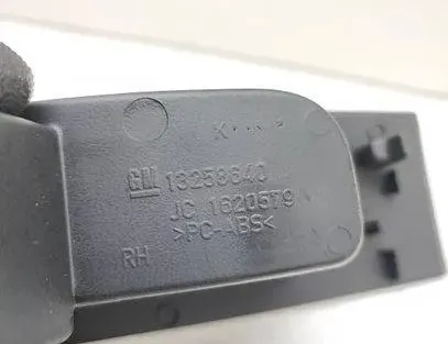 OPEL Astra J (2009-2020) Bakre höger dörrfönsterkontrollbrytare 13258640,13301888 25050384