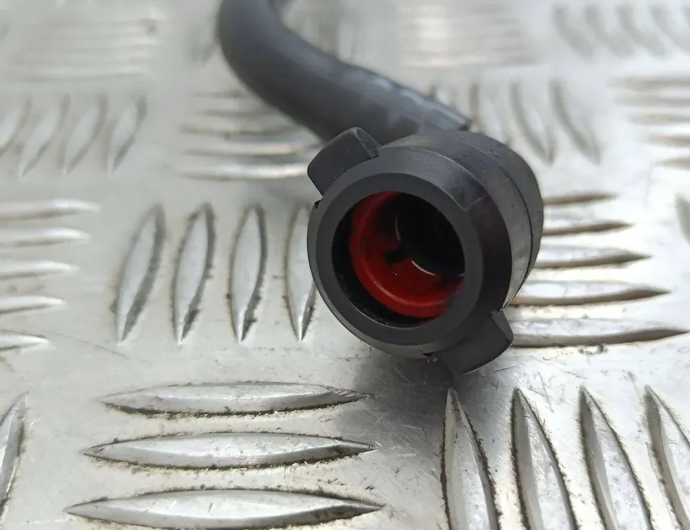 MERCEDES-BENZ C-Class W204/S204/C204 (2004-2015) Dammsugarslang A6512300556 33340343